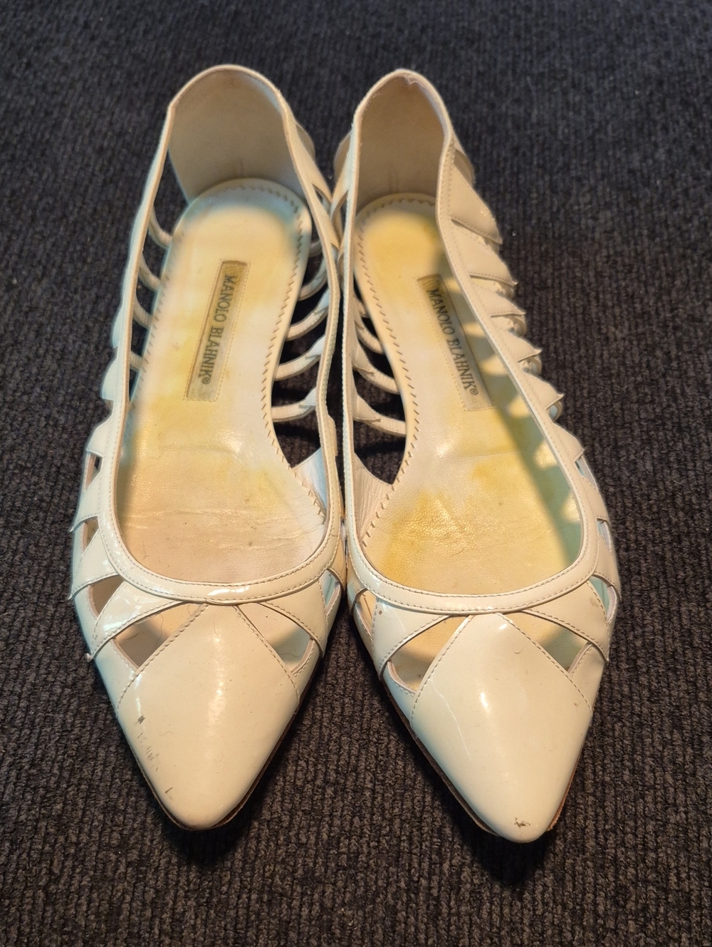 Manolo Blahnik Cream Pointed-Toe Cutout Leather Flats